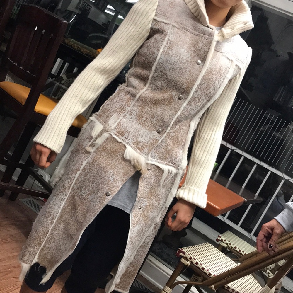Dolce & Gabbana White Fur Coat Jacket - Picture 2 of 8